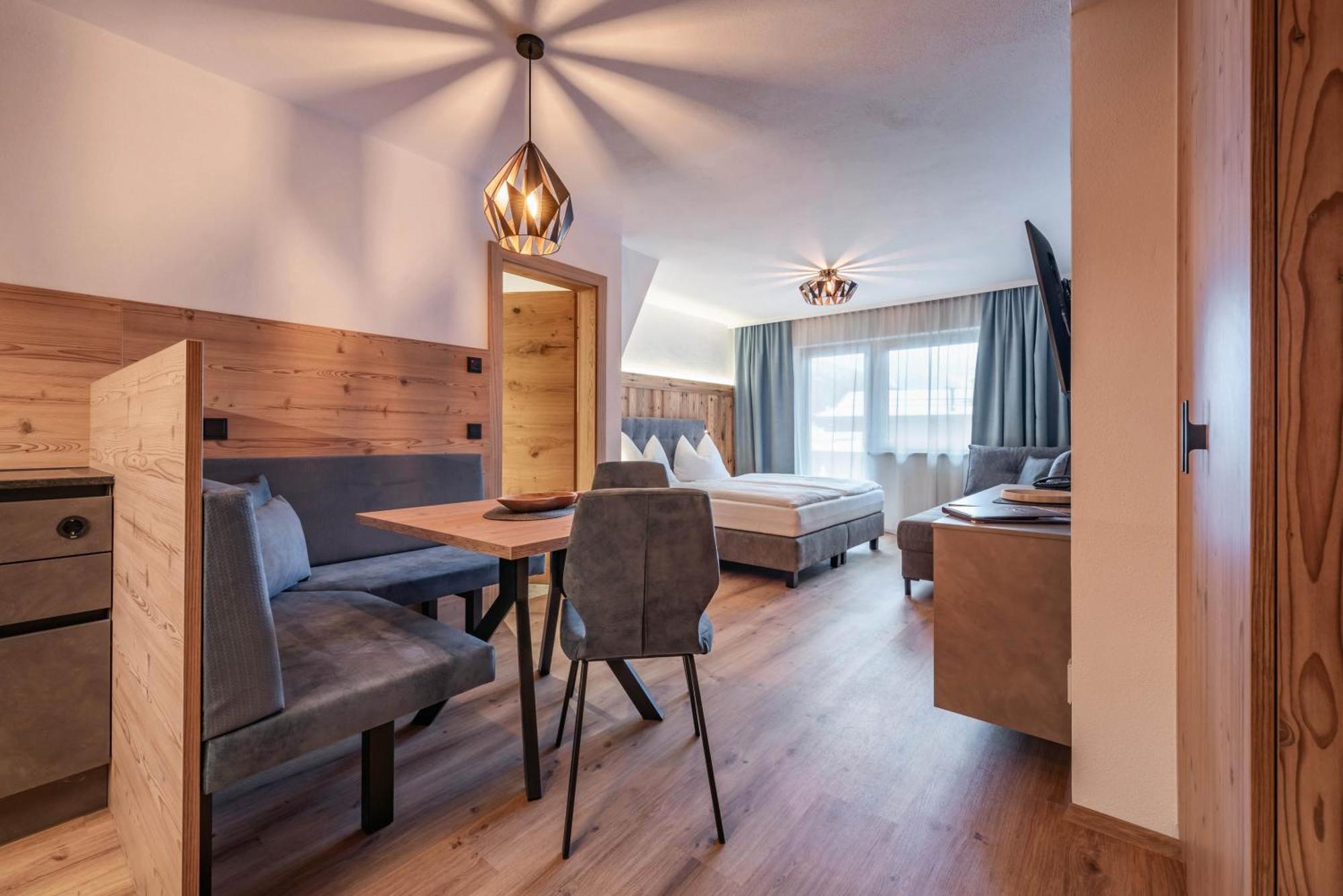 Montana Apartments Mayrhofen Kültér fotó