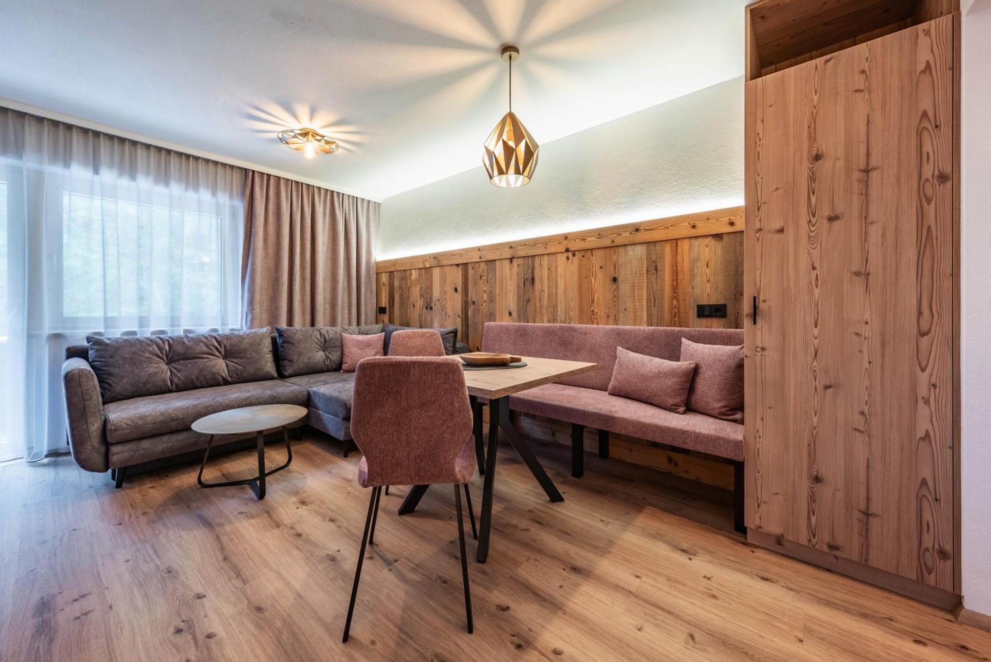 Montana Apartments Mayrhofen Kültér fotó